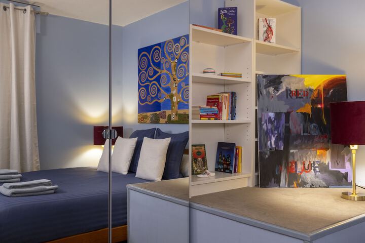 Room 15 of 76