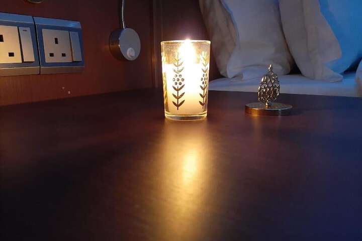 Room 14 of 65