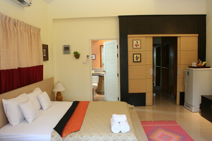 Room 14 of 53