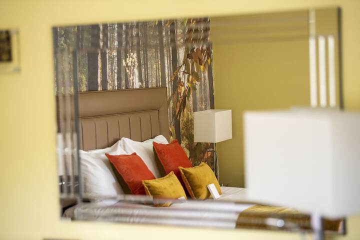 Room 13 of 78