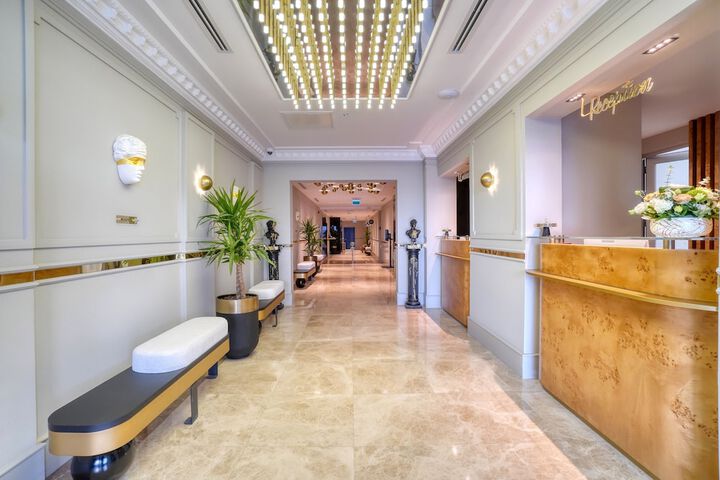 Hotel Interior 26 of 143