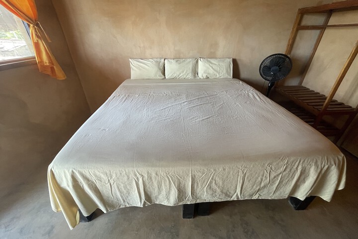 Room 35 of 67