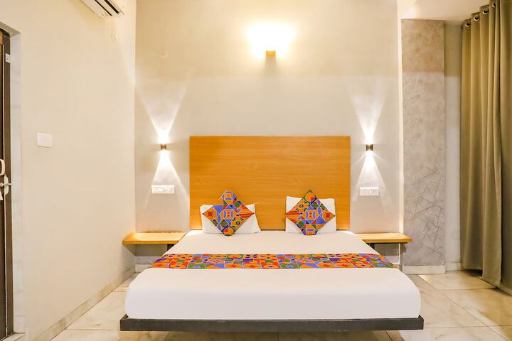 Room 15 of 29