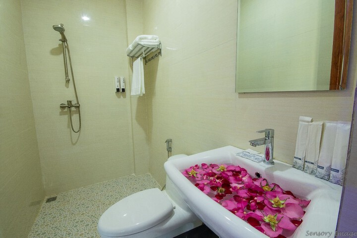 Room 14 of 21