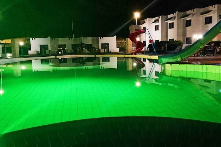 Pool 6 of 24