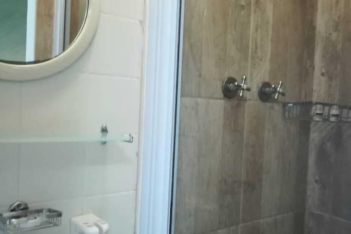 Room 15 of 38