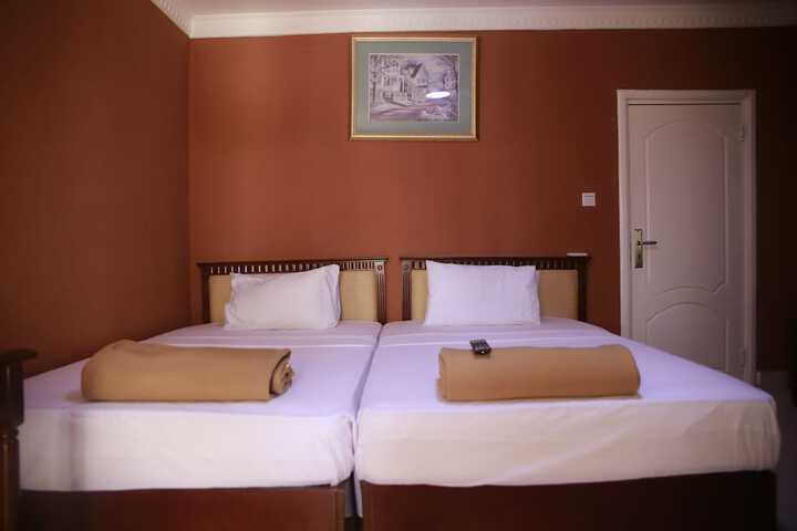 Room 18 of 54