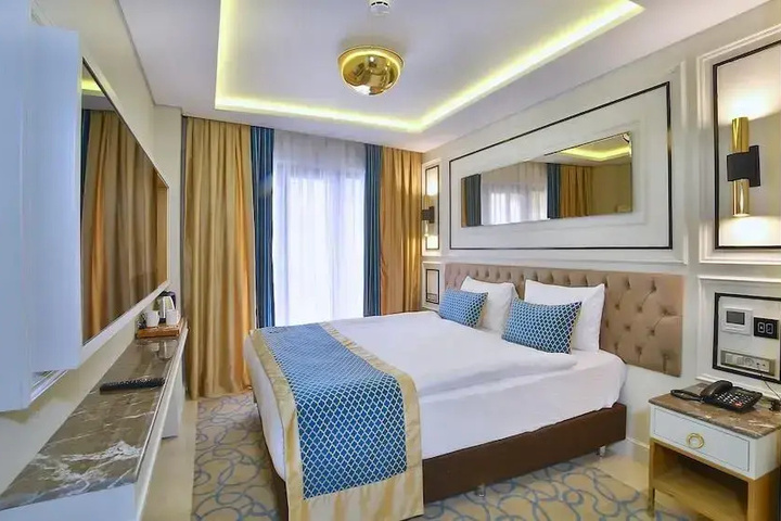 Room 4 of 22