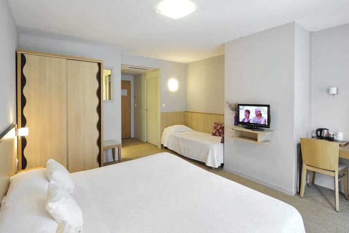 Room 9 of 59