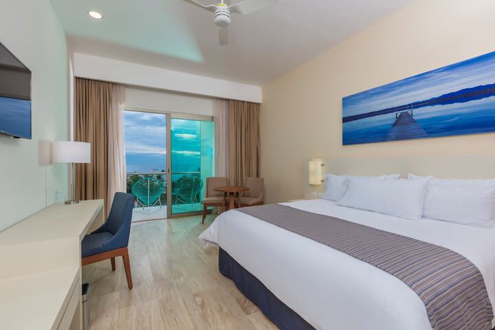 Room 4 of 34