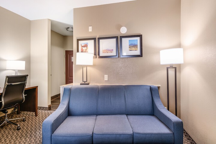 Room 6 of 36