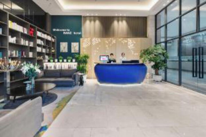 Yunya Hotel (Shenzhen Dalang Commercial Center Branch)