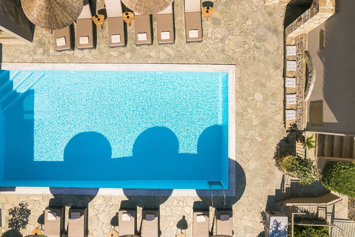 Pool 127 of 197