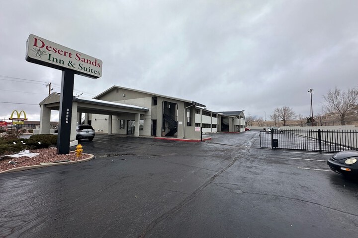 Desert Sands Inn &  Suites in Albuquerque, NM