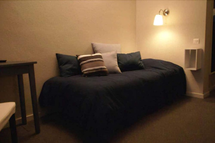 Room 47 of 77