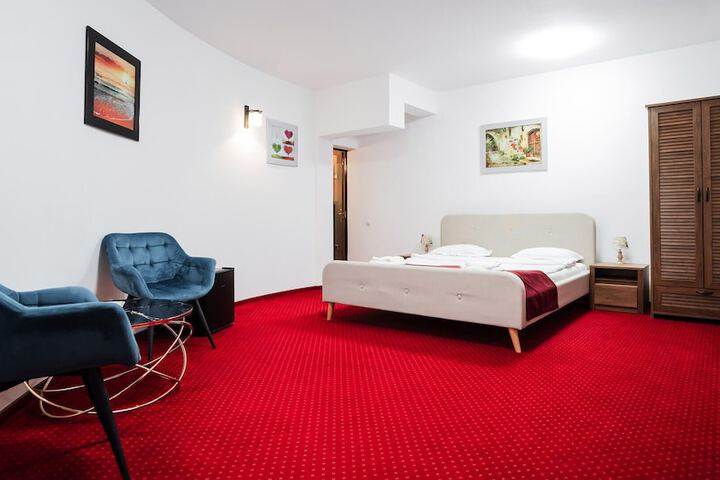 Room 22 of 191