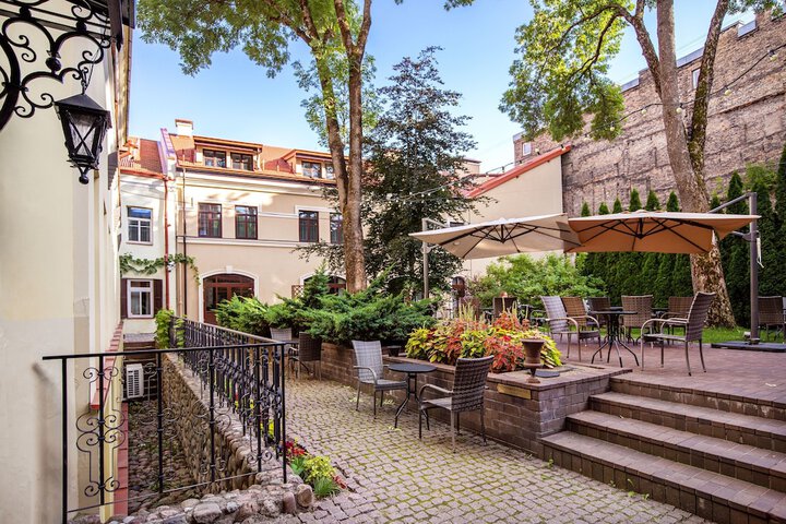 Terrace/Patio 73 of 77