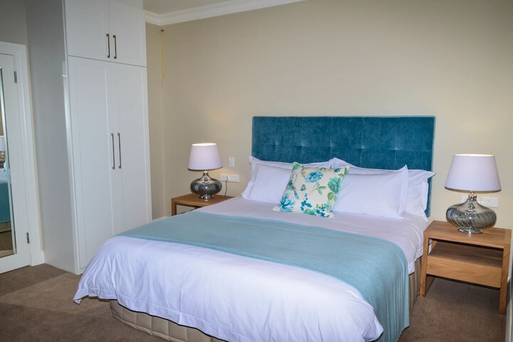 Room 9 of 23
