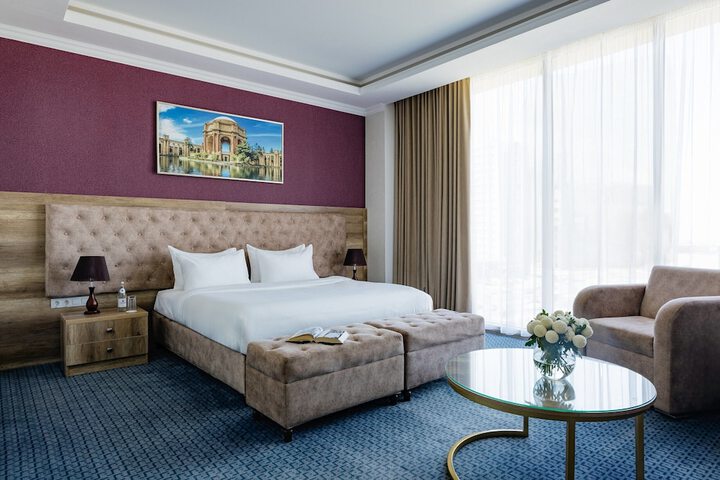Room 5 of 40