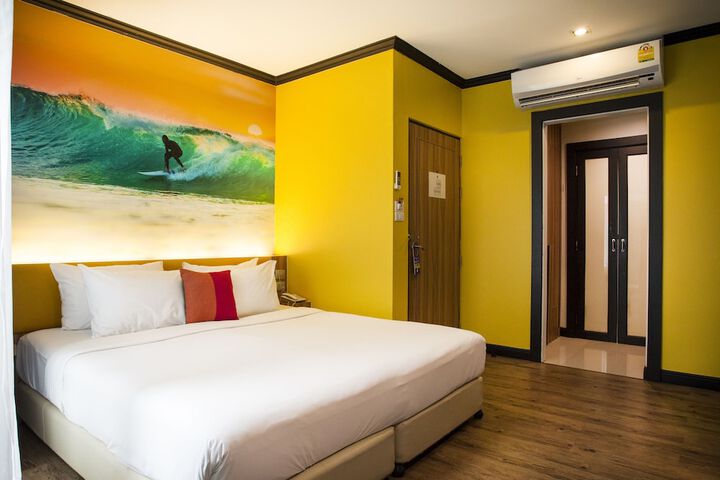 Room 19 of 81