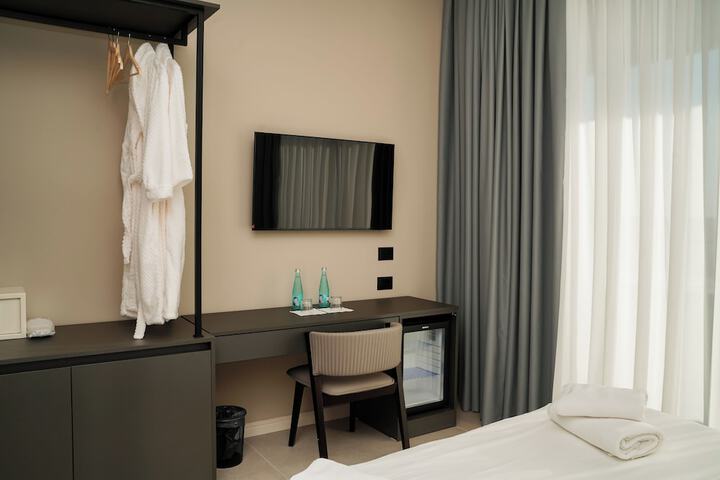 Room 50 of 177