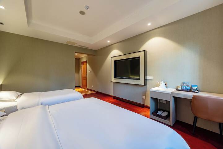 Room 19 of 48