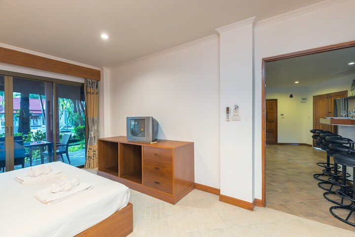 Room 34 of 164