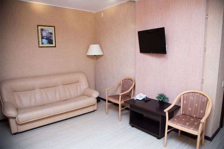 Room 30 of 77