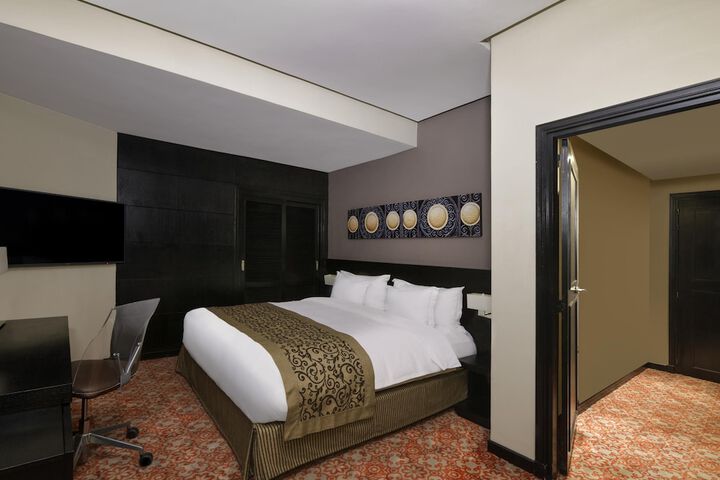 Room 45 of 137