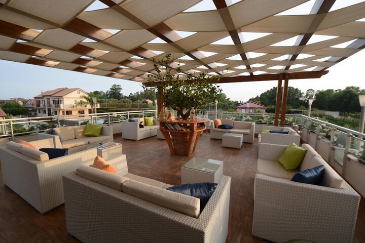 Terrace/Patio 12 of 51