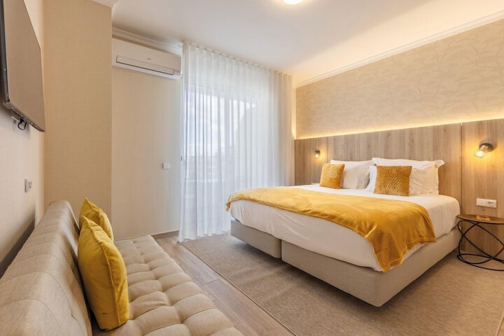 Room 3 of 17
