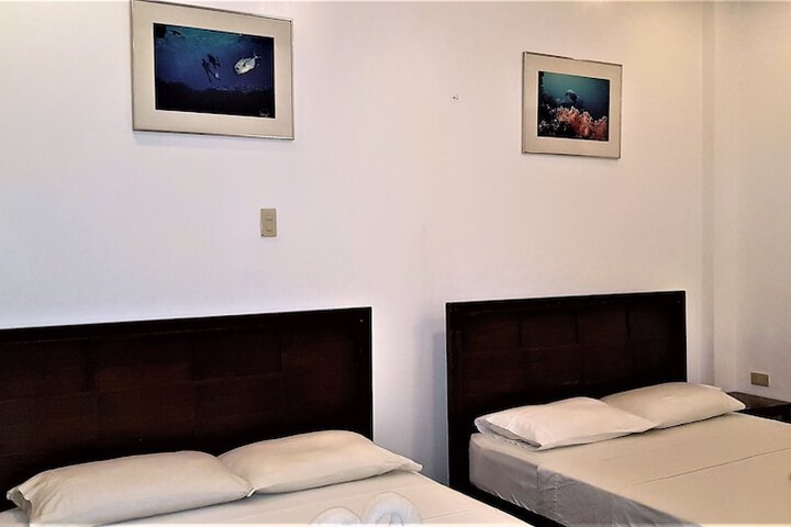 Room 27 of 114