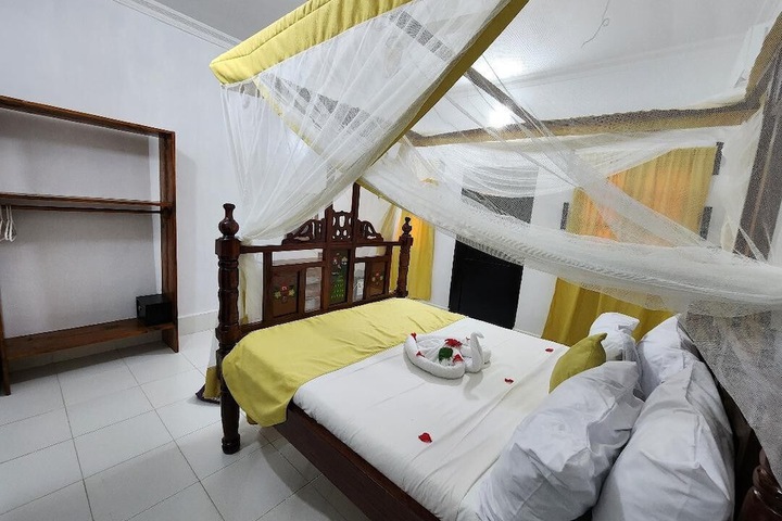 Room 9 of 55