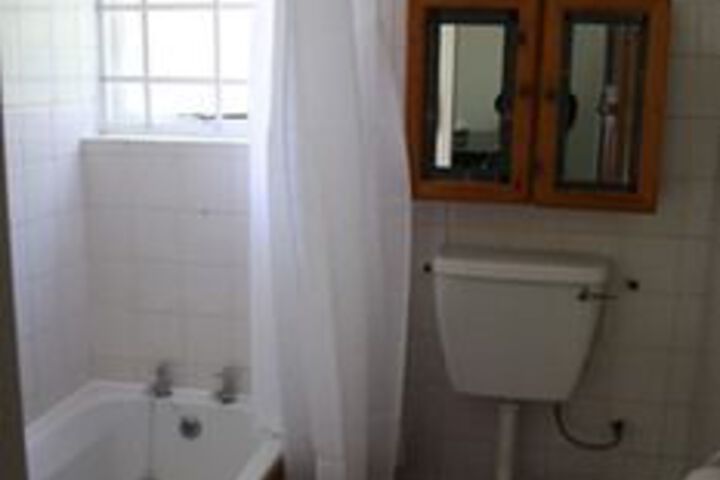 Room 2 of 31