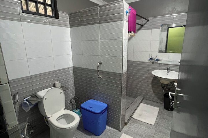 Room 15 of 40