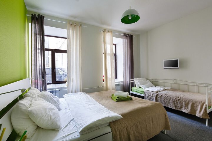 Room 8 of 44
