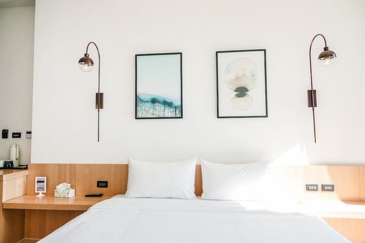 Room 35 of 145