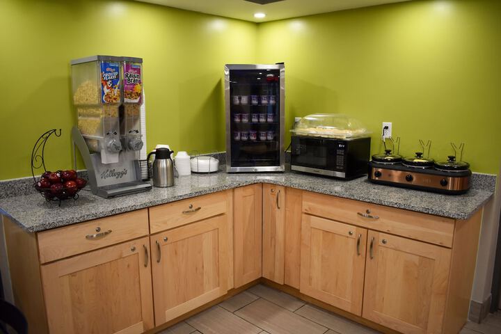 Breakfast buffet