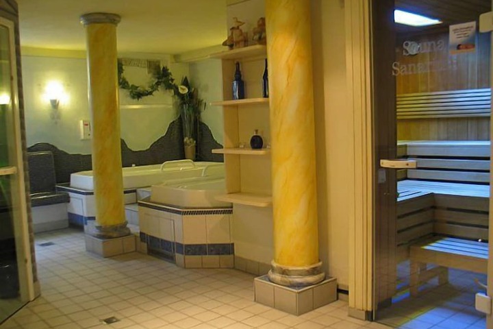 Spa 56 of 66