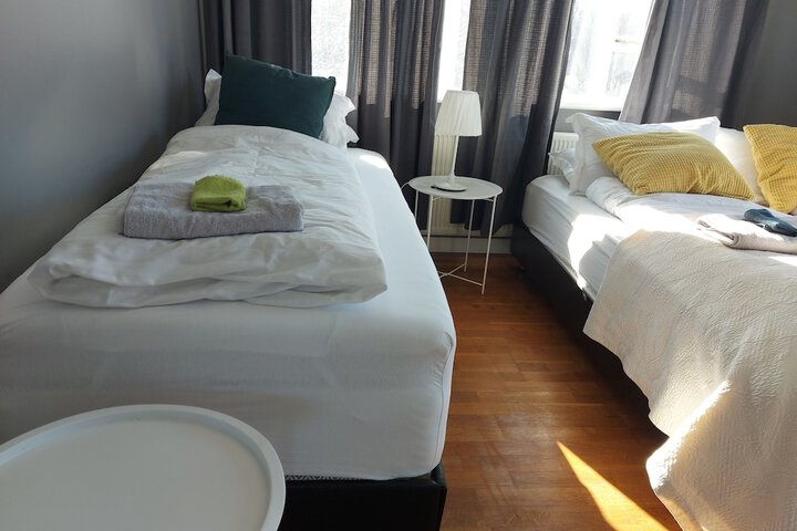 Room 28 of 47