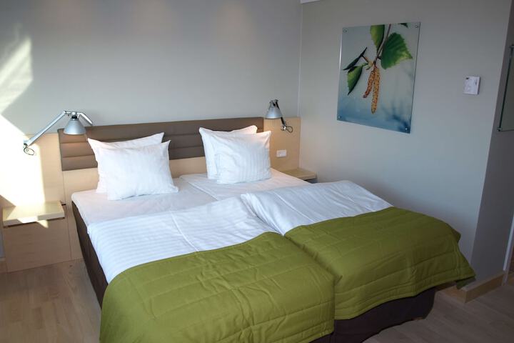 Room 16 of 49