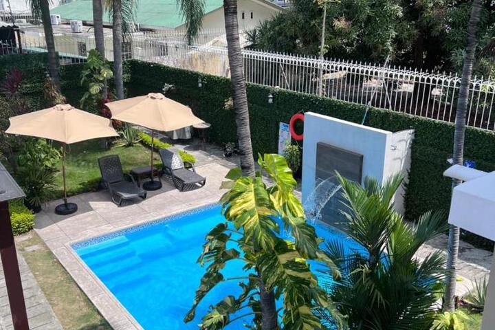 Urdesa Suites Hotel