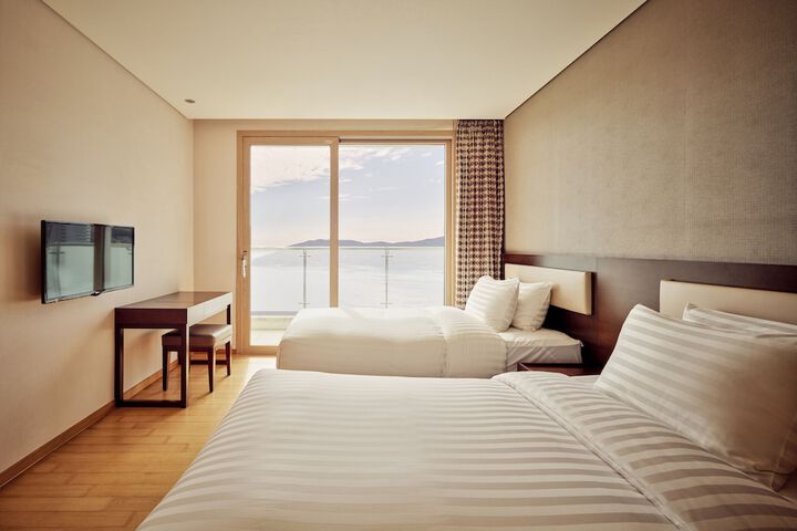Room 17 of 101