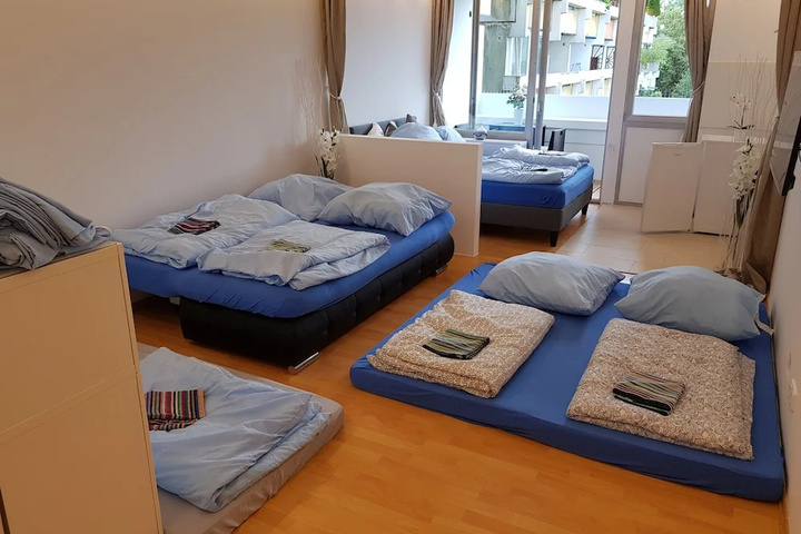 Room 3 of 12