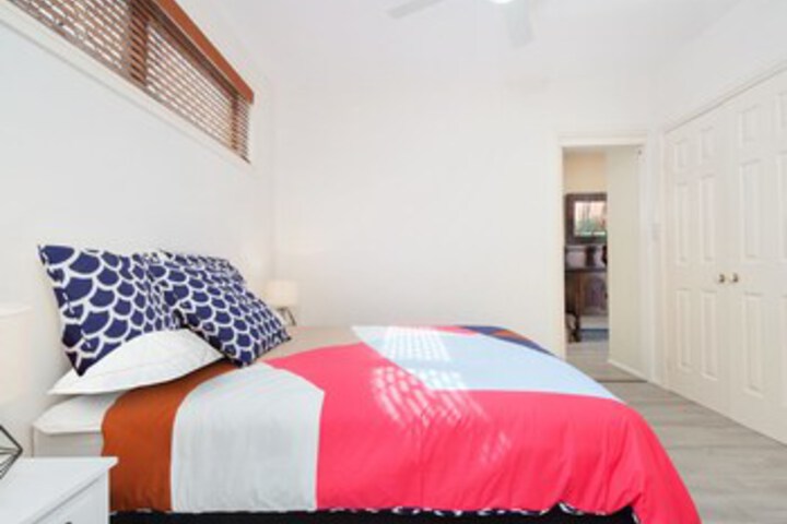 Room 16 of 24