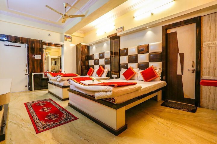 Hotel Ganpati Plaza