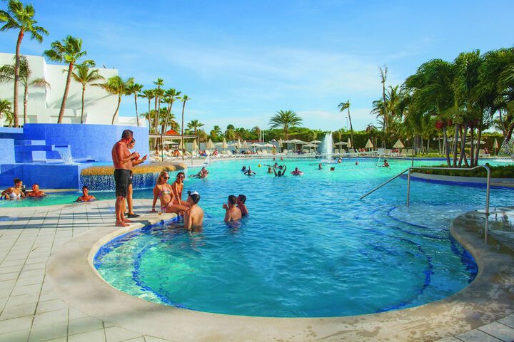 Pool Hotel