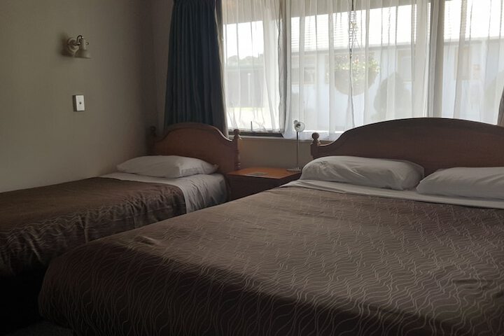 Room 10 of 48