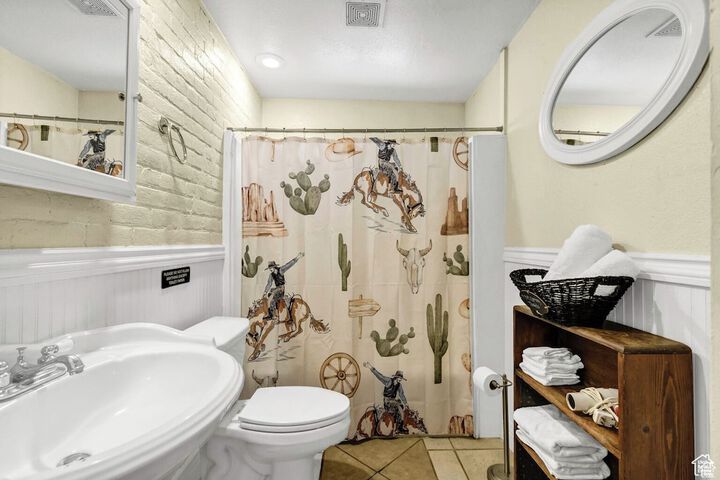 Room 21 of 25