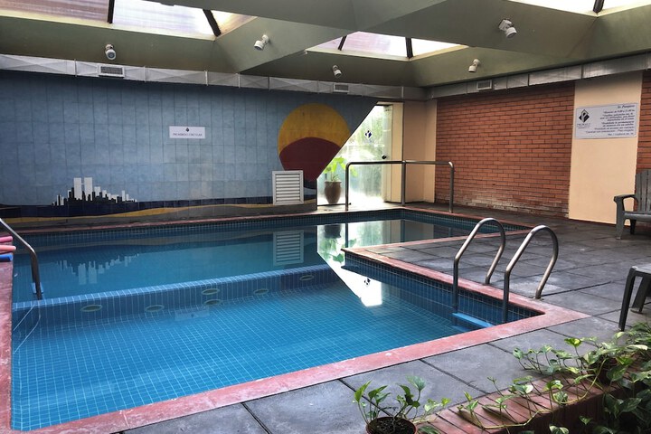 Pool 19 of 28